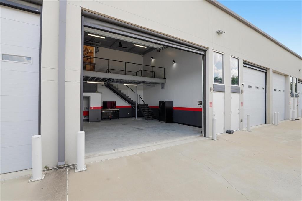 Garages Of Texas Frisco Condo - Commercial Sale