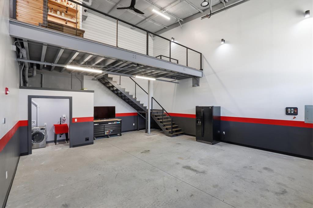 Garages Of Texas Frisco Condo - Commercial Sale