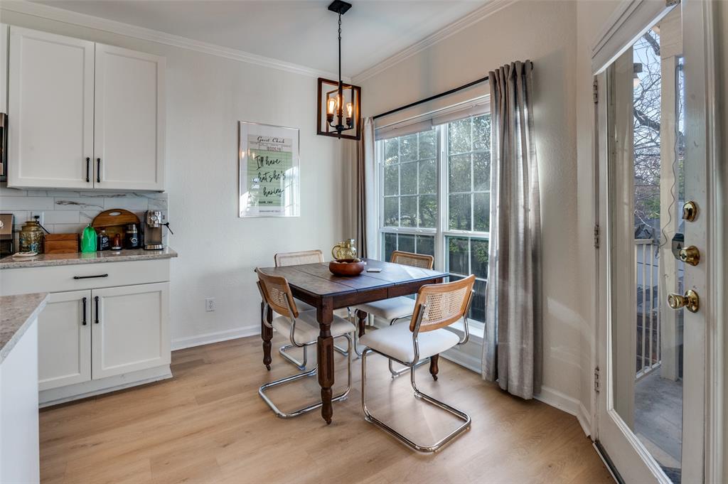 Oaks Of Lakewood Condo - Residential