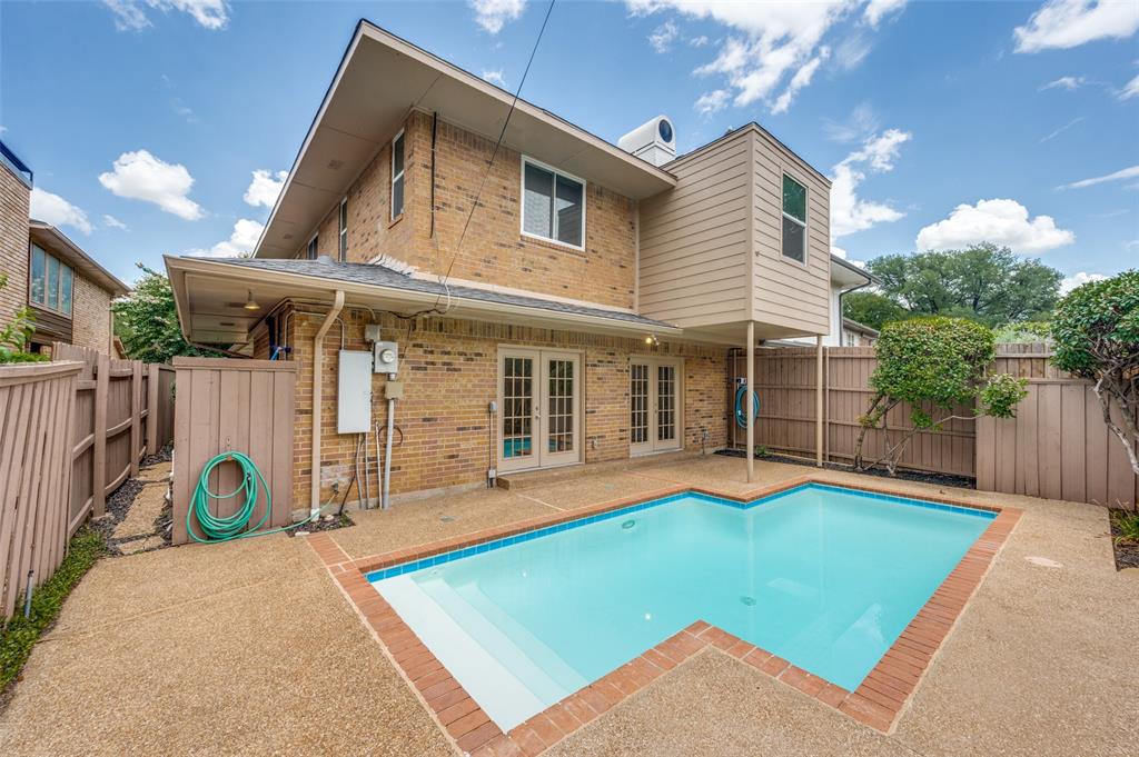 Silvertree Square - Residential