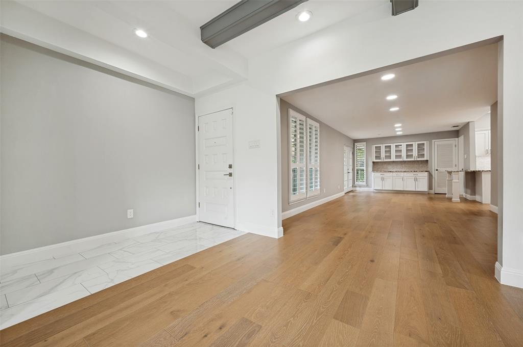Silvertree Square - Residential