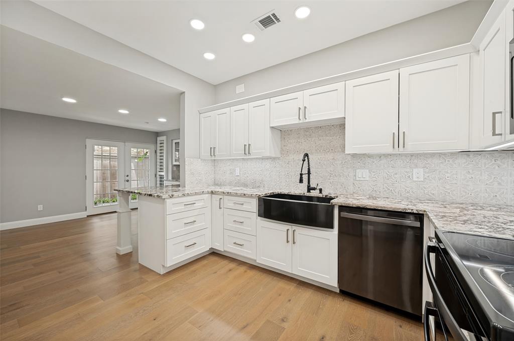 Silvertree Square - Residential