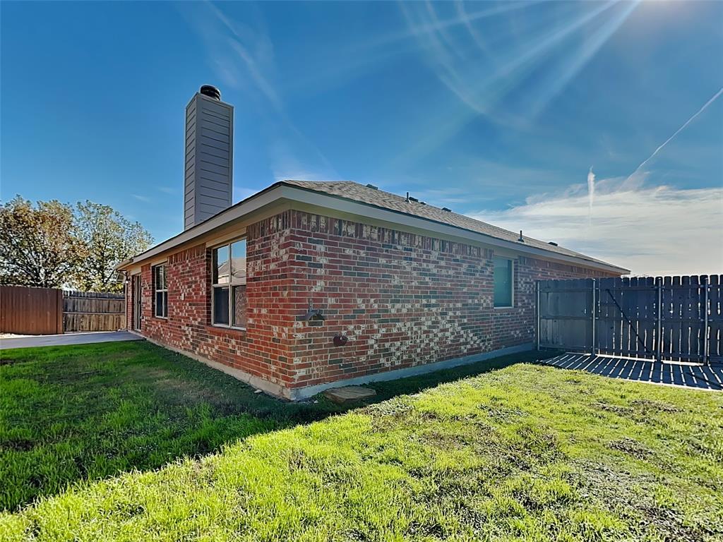Trails Of Fossil Creek Ph I - Residential Lease