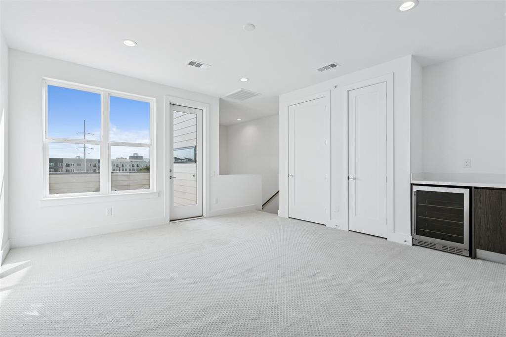 Lofts on Cedar Springs - Residential