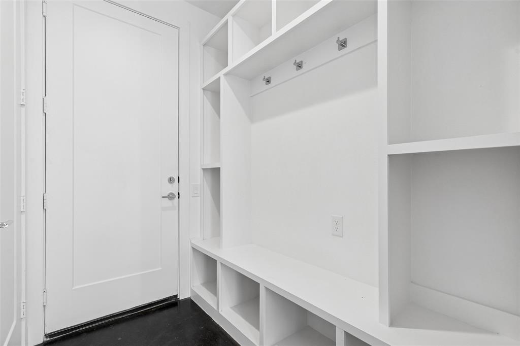 Lofts on Cedar Springs - Residential