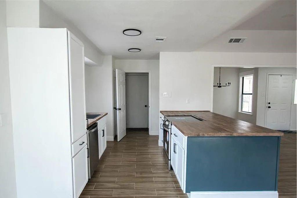 Shorewood Hills Add - Residential