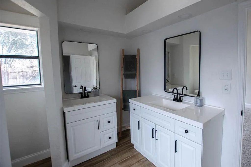 Shorewood Hills Add - Residential