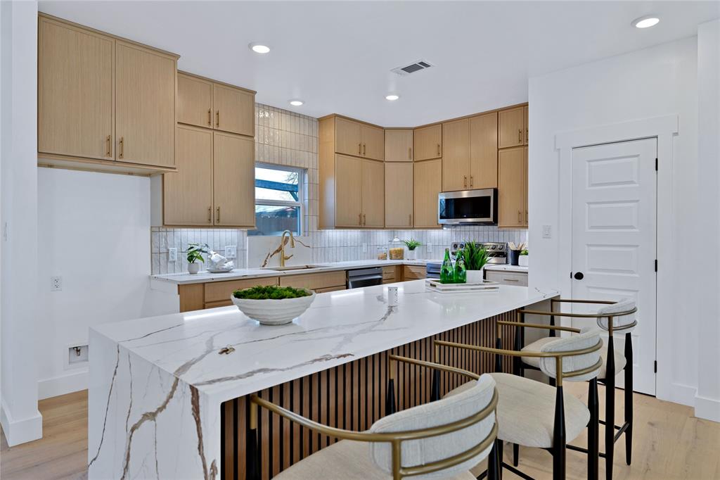 W J S Russell 1st Add - Residential