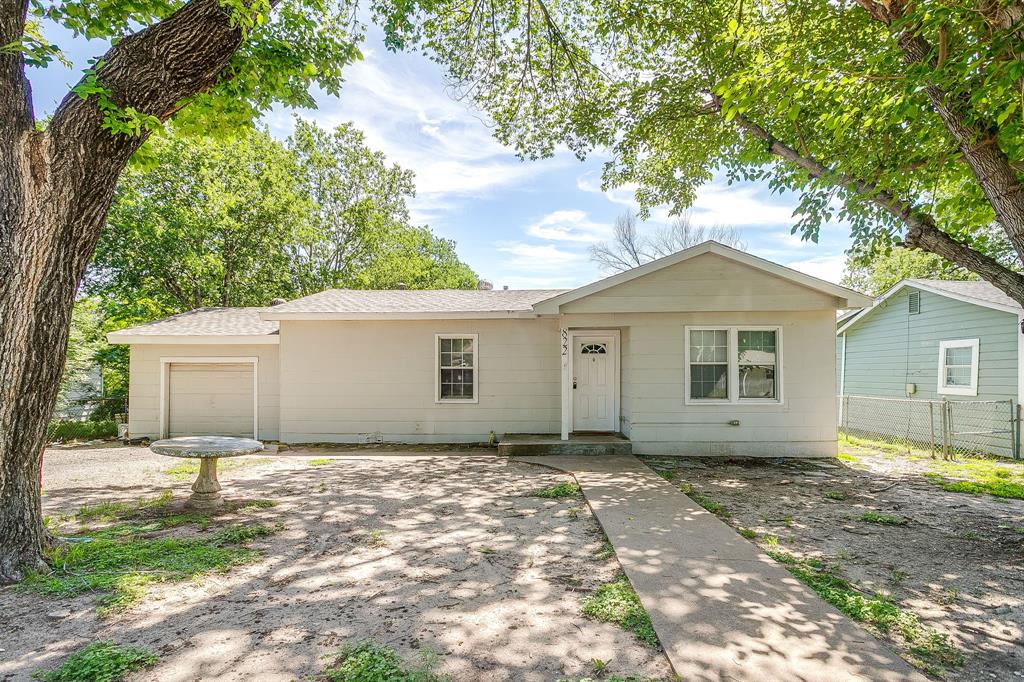 Freshly painted home ready for new tenants. Open concept. Gallery Kitchen. Newer electrical panel, HVAC with programmable thermostat, textured walls with fresh paint, newer fixtures, lots of storage, etc. The kitchen features a large pantry with a dishwasher. The bathroom features a tub with a tile surround. Large backyard with grass. Lot approx .25 of an acre. Come and make this home your own. Easy access to everything!