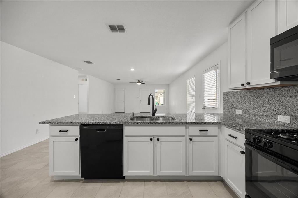 Falcon Heights Village 1 - Residential