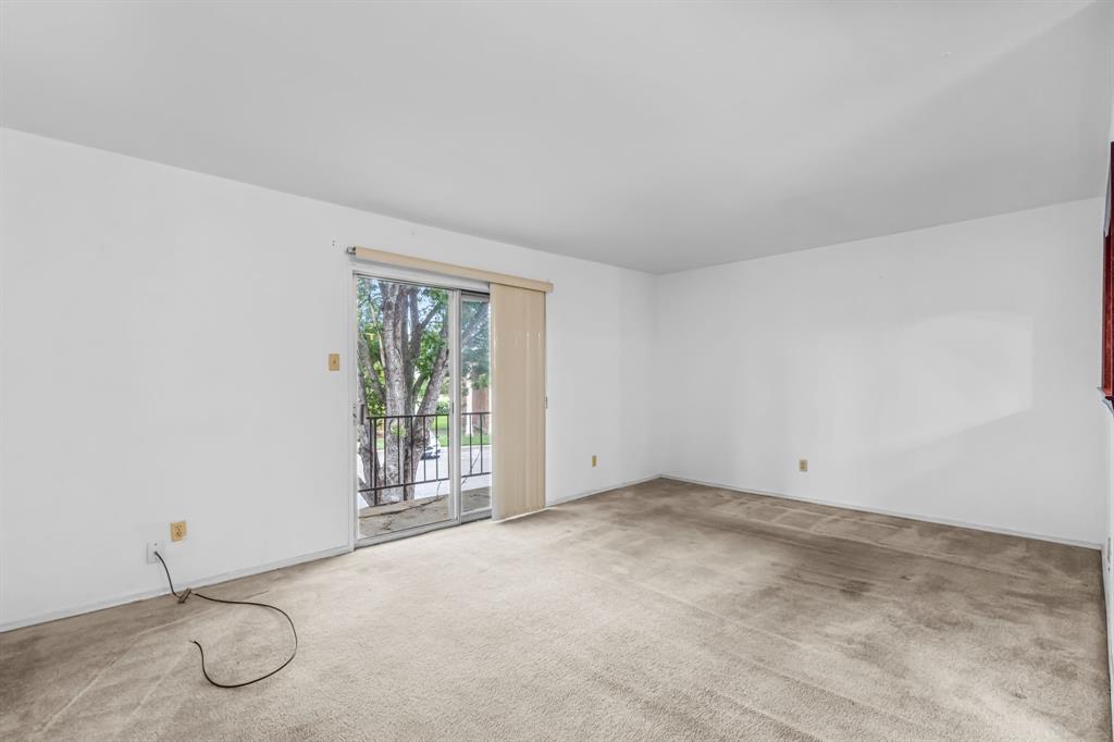 Ridglea Estate Condo - Residential