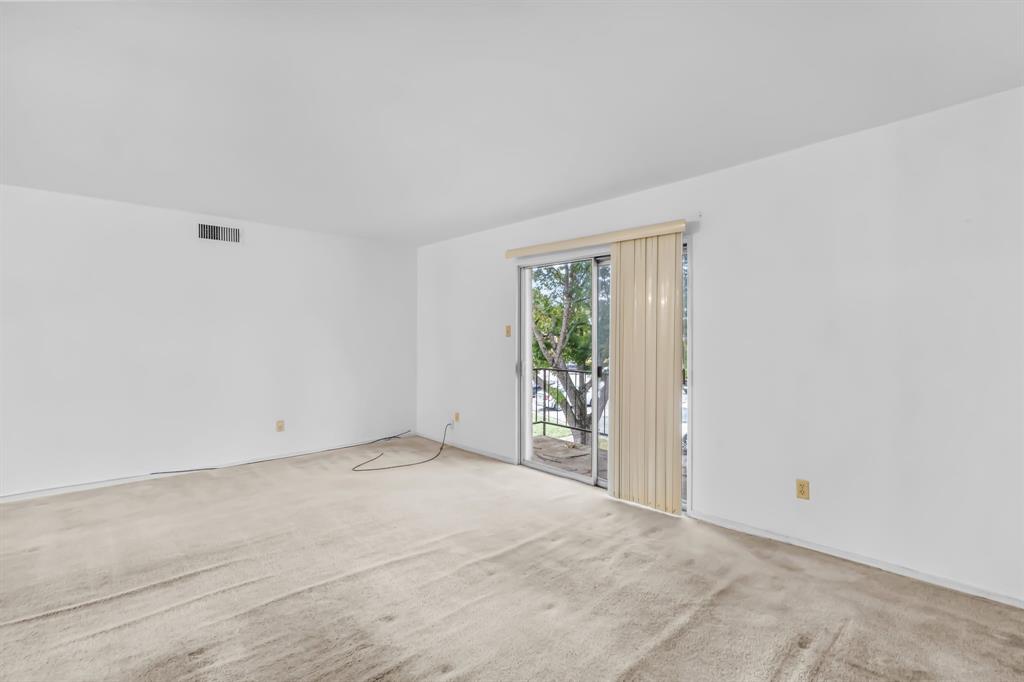Ridglea Estate Condo - Residential