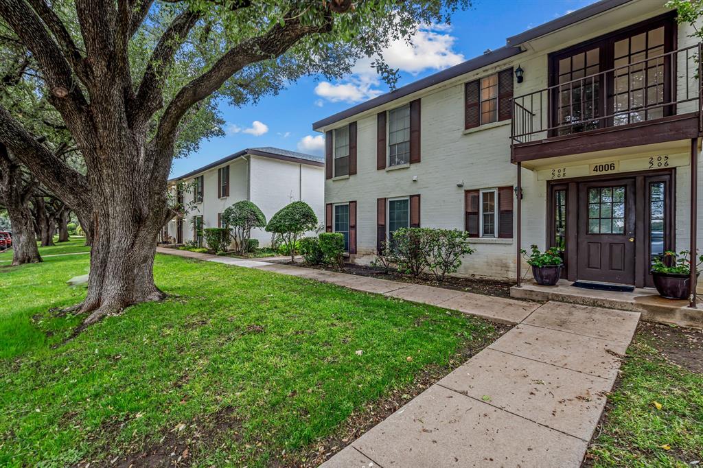 Discover the allure of Ridglea Estates Condo, situated in the heart of a lively golf course neighborhood that offers convenient access to an abundance of amenities. Here, you can enjoy the pleasures of a community pool while having quick and easy reach to an array of shopping, dining, and entertainment options. This charming unit boasts 1,392 square feet of living space, comprising 2 generously proportioned bedrooms and 2 full bathrooms. The spacious living area opens up to a balcony that offers sweeping views of the lush golf course, making it an ideal spot for relaxation and outdoor enjoyment With its exceptional location and tremendous potential, this property is a great opportunity for those seeking to create their own unique living space. Please note that the property is being sold AS IS, providing the perfect canvas for your personal touch and vision.