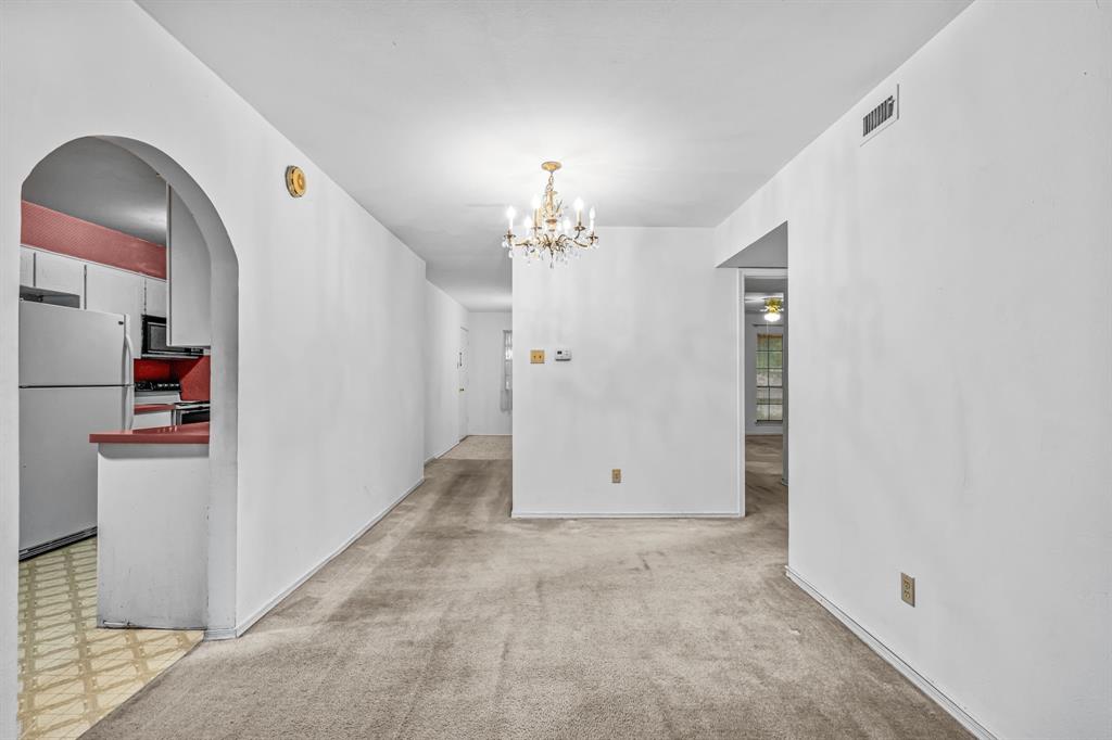 Ridglea Estate Condo - Residential