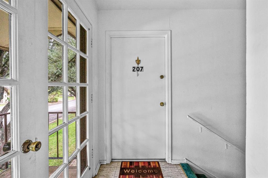Ridglea Estate Condo - Residential