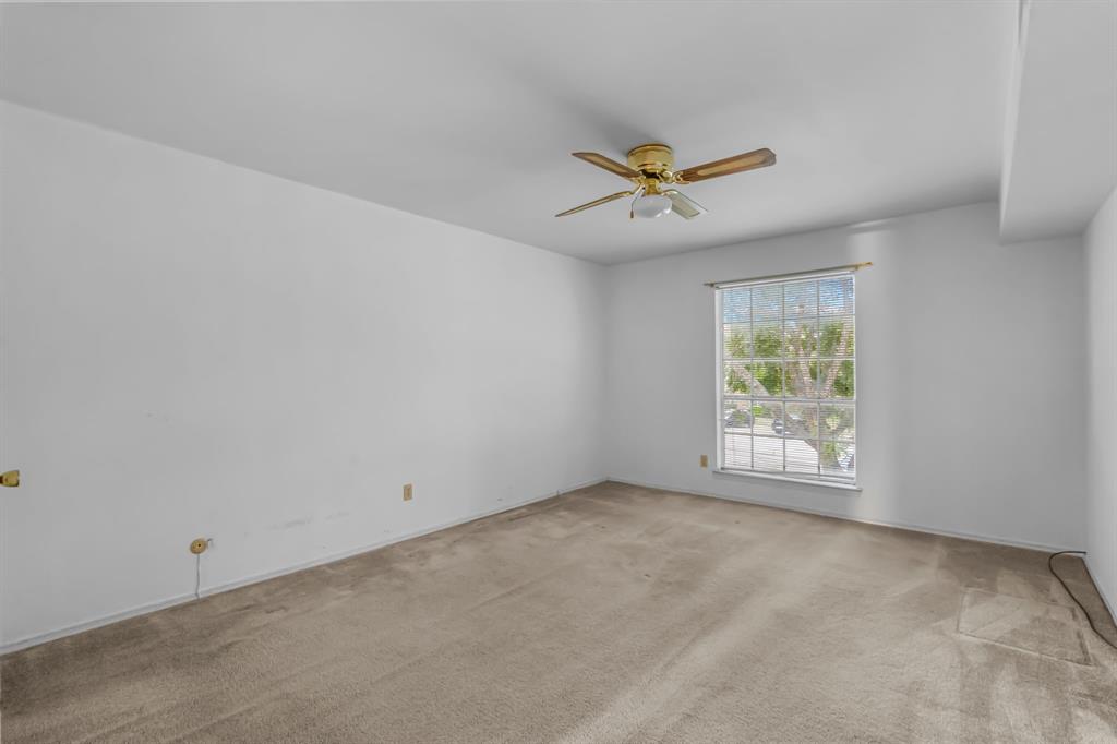 Ridglea Estate Condo - Residential