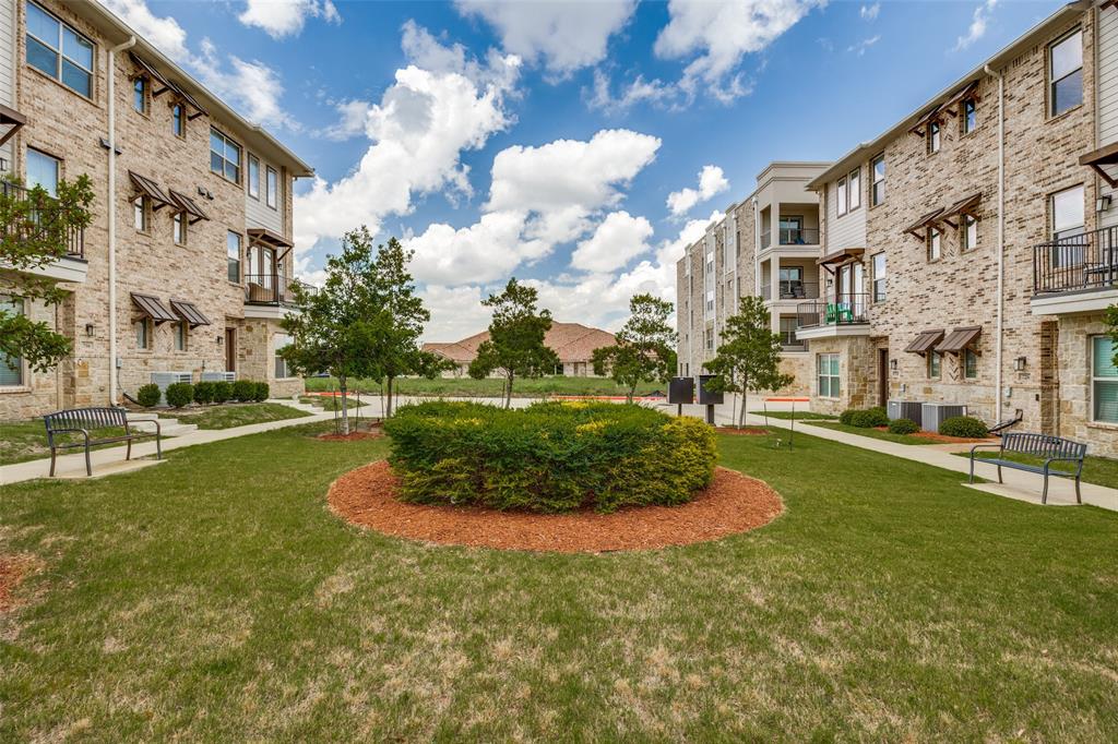 ResidencesDuck Crk - Residential