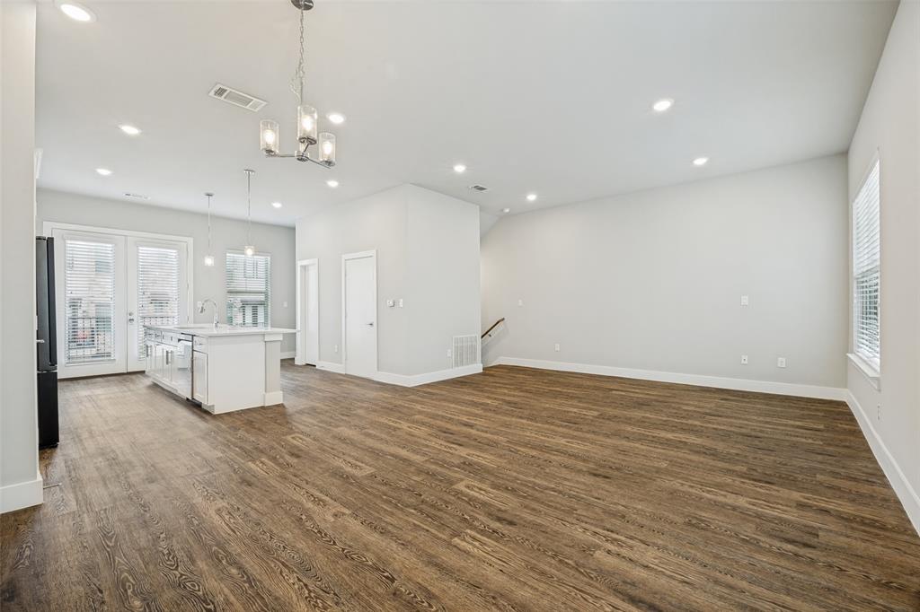 ResidencesDuck Crk - Residential