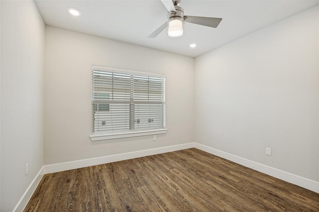 ResidencesDuck Crk - Residential