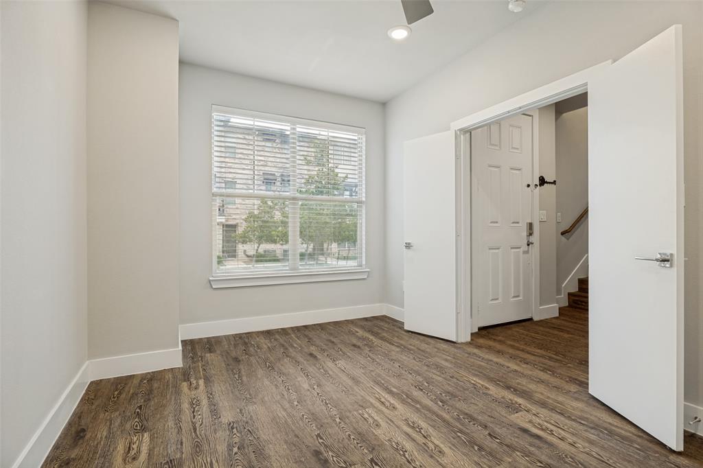 ResidencesDuck Crk - Residential