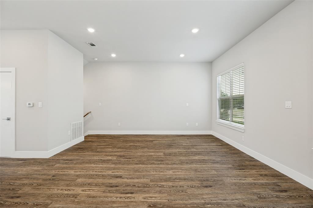 ResidencesDuck Crk - Residential