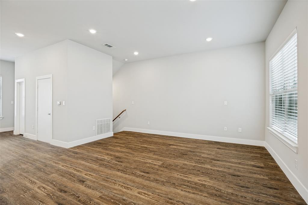 ResidencesDuck Crk - Residential