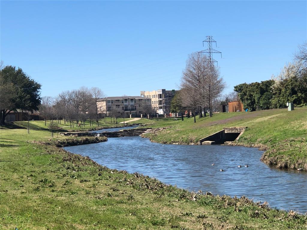 ResidencesDuck Crk - Residential