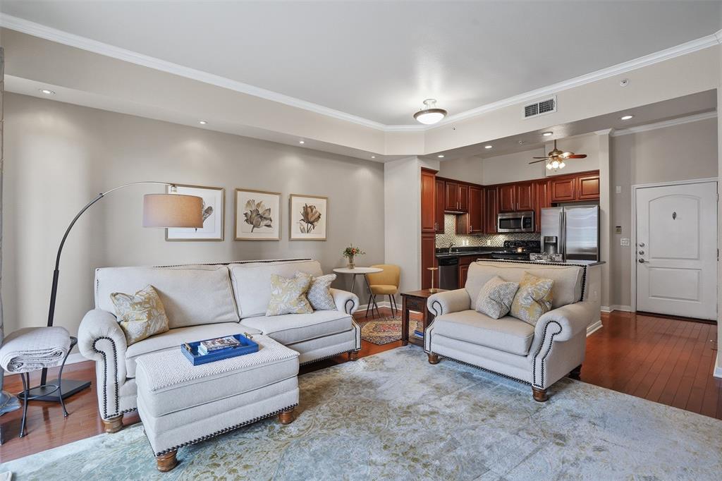 Renaissance On Turtle Creek Condo - Residential