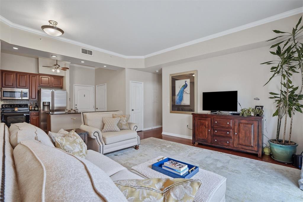 Renaissance On Turtle Creek Condo - Residential