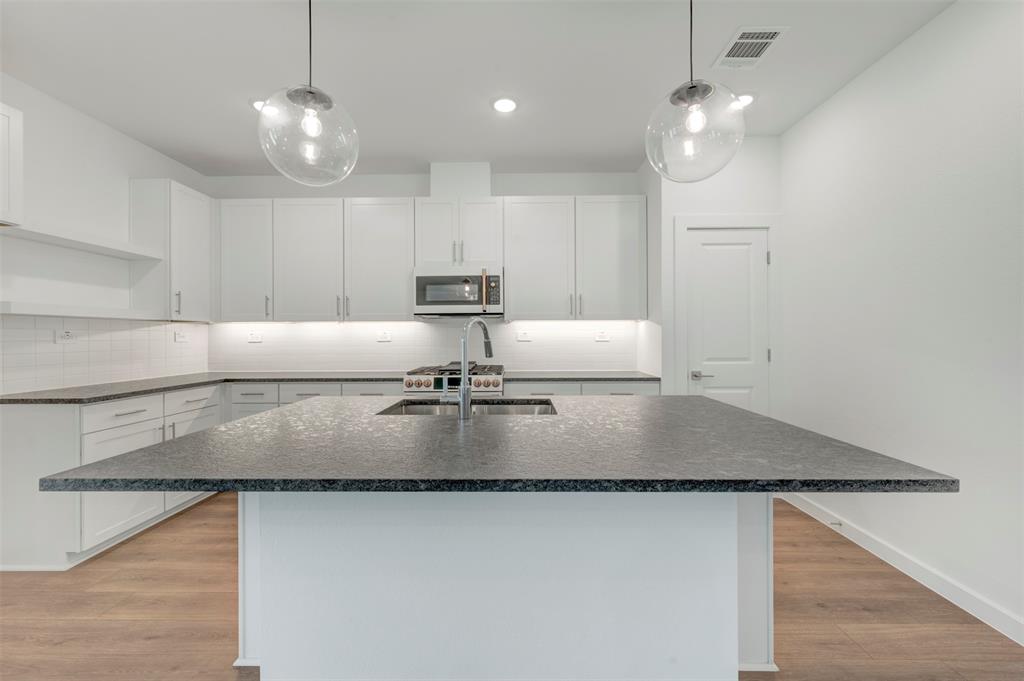 Reunion - Residential