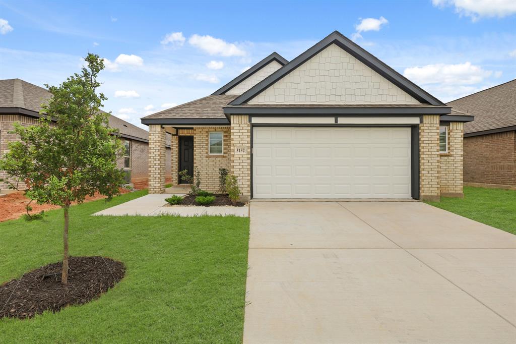 ** FINAL OPPORTUNITIES! ** Love where you live in Burgess Meadows in Cleburne, TX! The Aspen floor plan is a charming 1-story home with 3 bedrooms, 2 bathrooms, and a 2.5-car garage! This home has it all, including privacy blinds and vinyl plank flooring throughout the home! The gourmet kitchen is sure to please with 42” white cabinetry, granite countertops, and stainless-steel appliances! Retreat to the Owner’s Suite featuring double sinks with granite countertops, a separate tub and shower, and a spacious walk-in closet! Enjoy the great outdoors with a sprinkler system and a covered patio! Don’t miss your opportunity to call Burgess Meadows home, schedule a visit today!