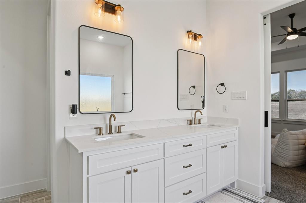 MOORES LAKE ESTATES PHASE 1 - Residential