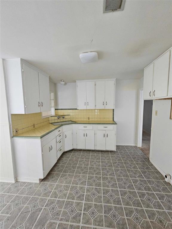 Mays Clyde W Add - Residential