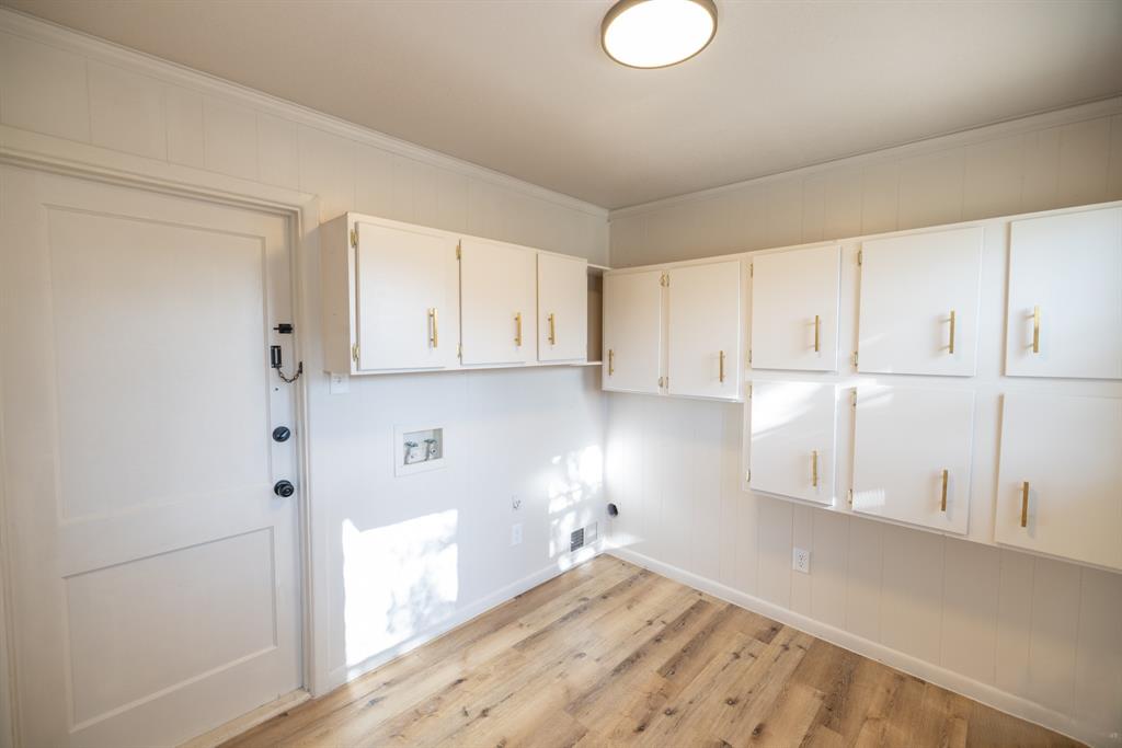 Over Place, J D Moody - Residential