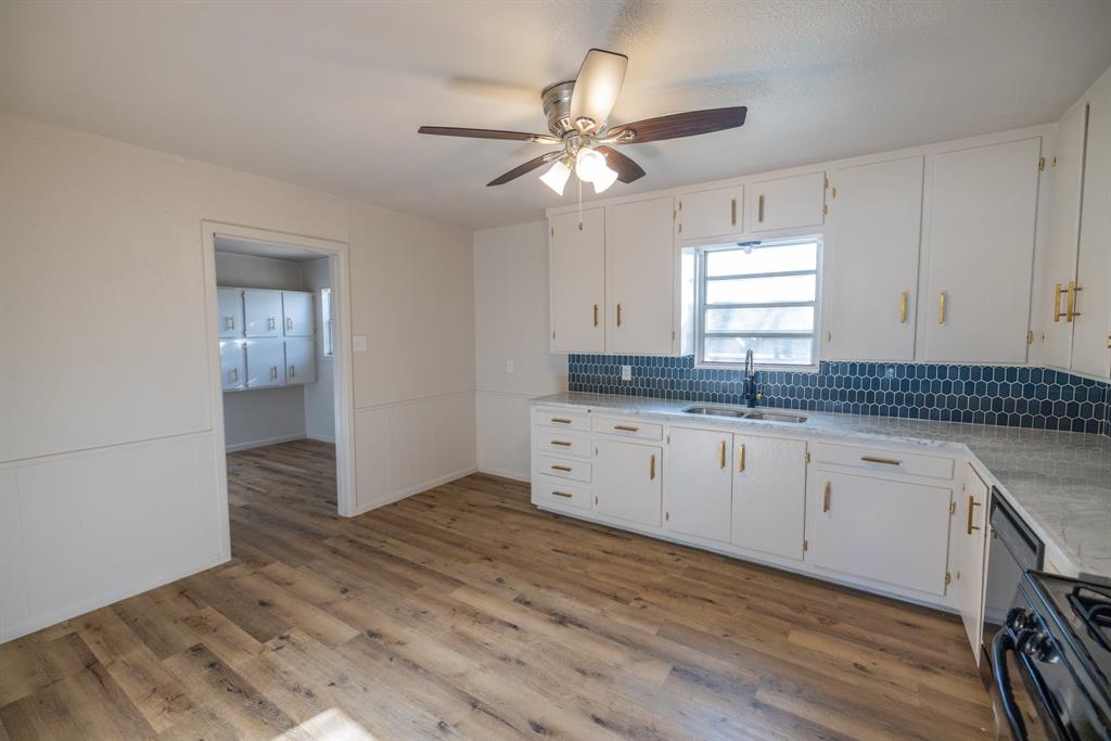 Over Place, J D Moody - Residential
