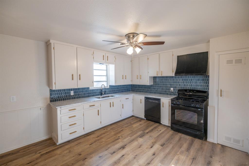 Over Place, J D Moody - Residential