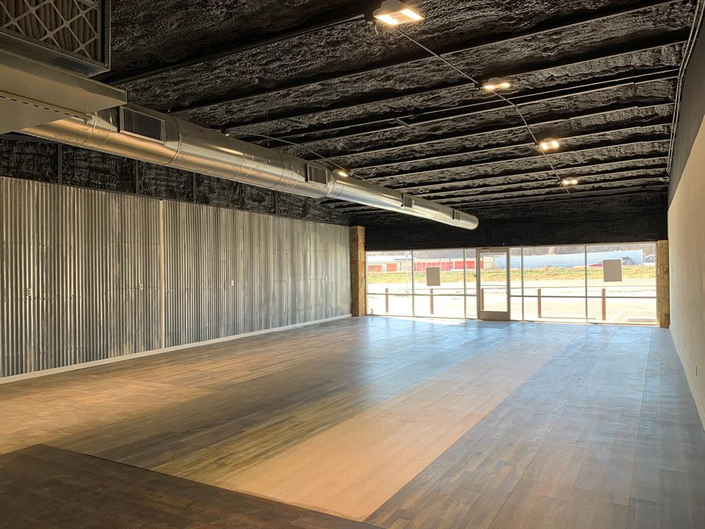 Retail, Professional space in Springtown.  Open floor plan with one restroom.  Great for retail or professional services.  
Space available on high visibility monument sign on Jacksboro Highway. 
Lots of possibilities for use.  No zoning restrictions. 
Available January 2024
Owner is licensed Real Estate Agent.