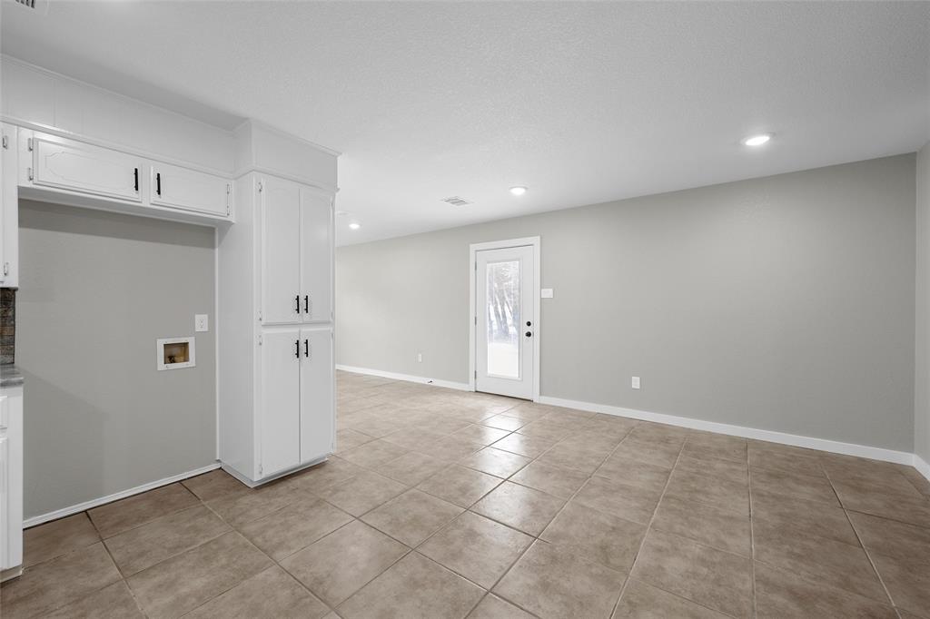 Rivercrest Estate - Residential