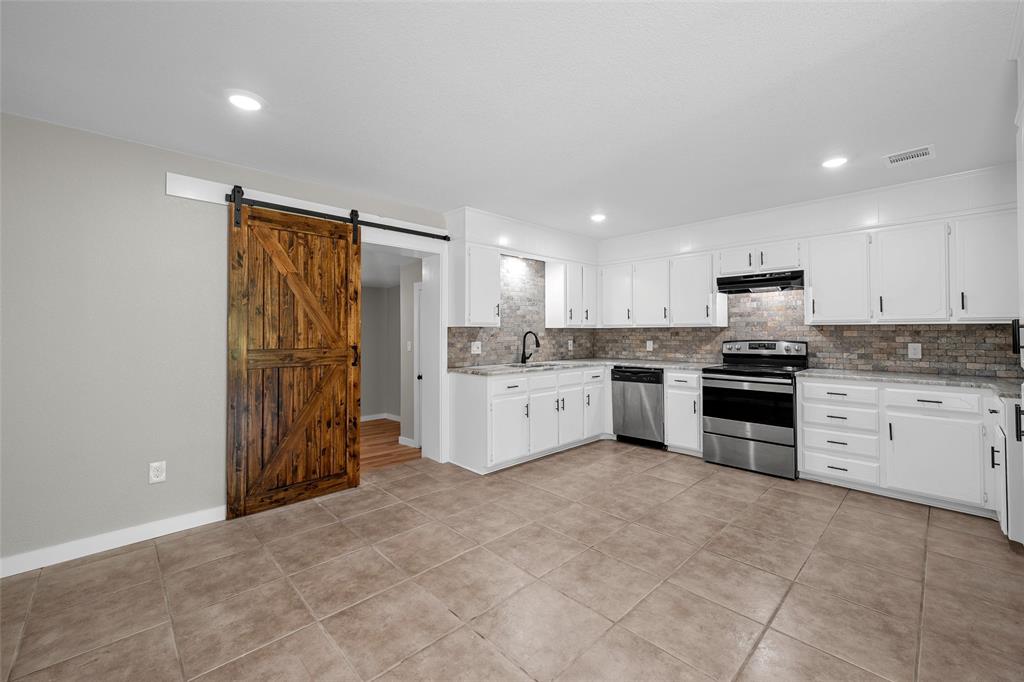 Rivercrest Estate - Residential