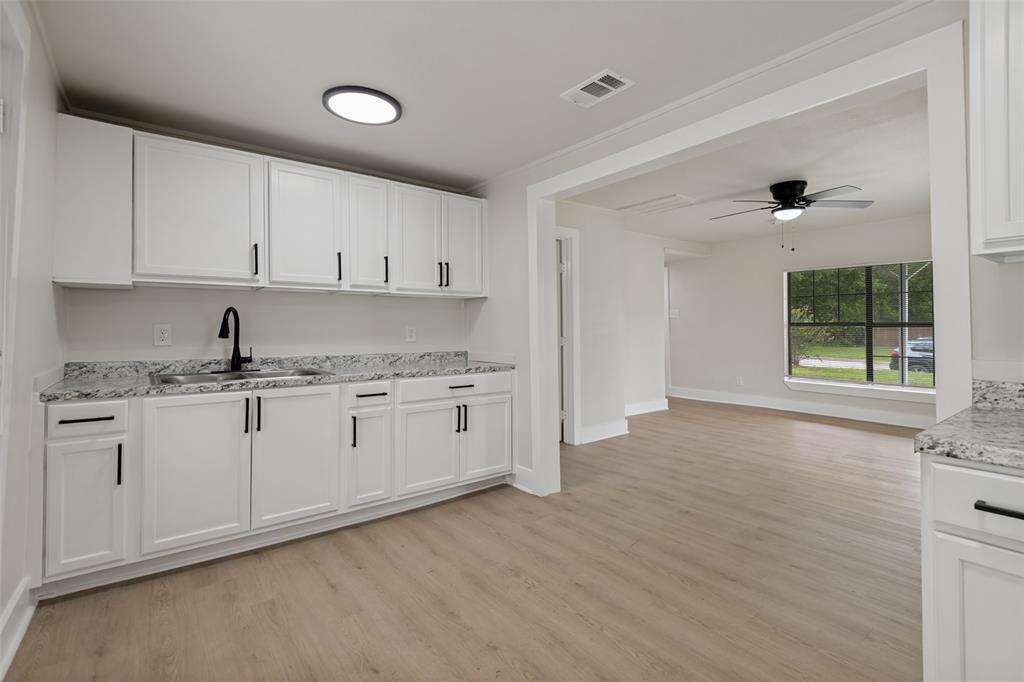 Moore & Nash - Residential