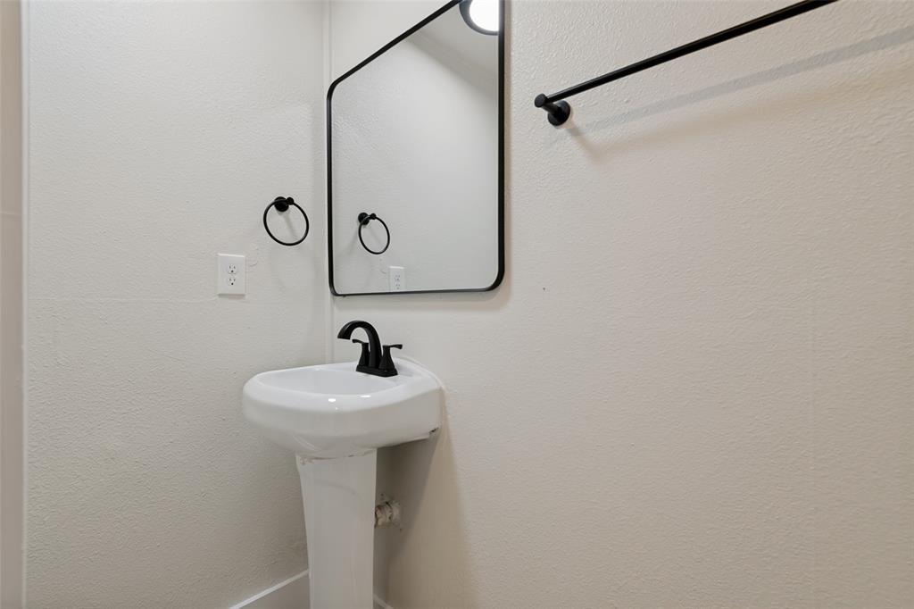 Moore & Nash - Residential