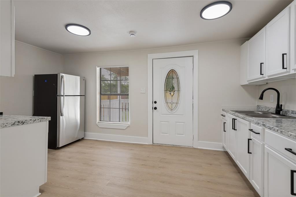 Moore & Nash - Residential