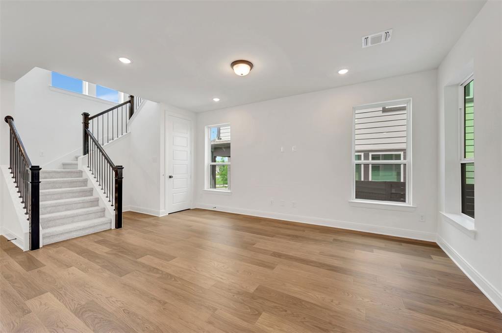 Painted Tree-Woodland West - Residential