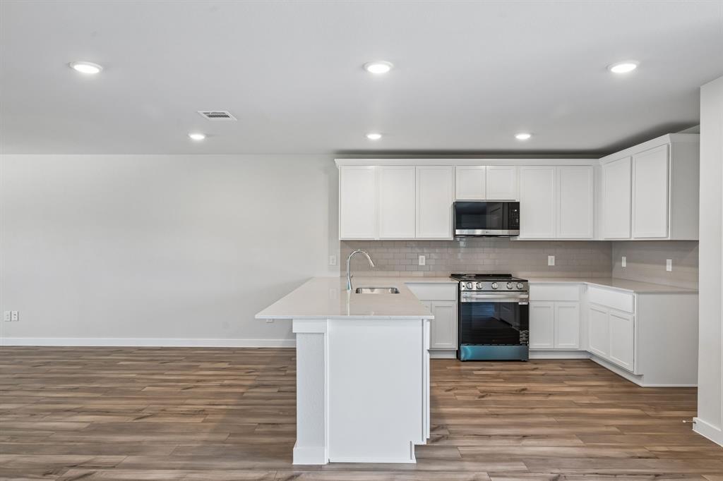 Middlefield Village - Residential