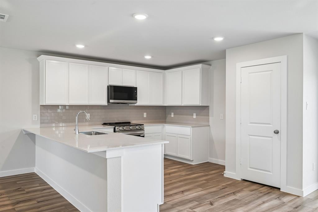 Middlefield Village - Residential