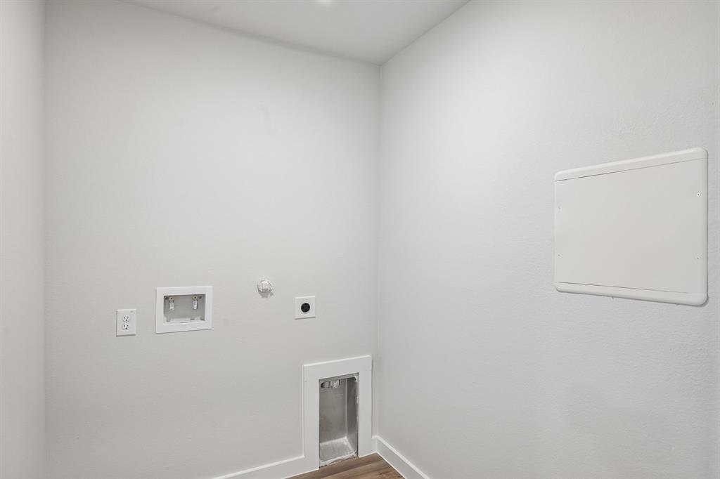 Middlefield Village - Residential
