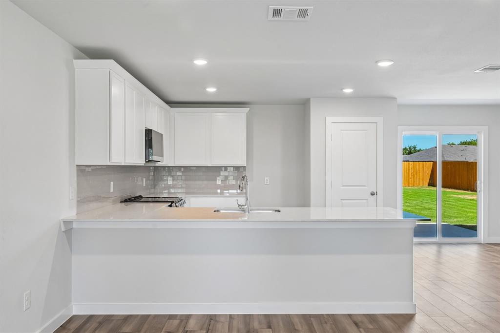 Middlefield Village - Residential