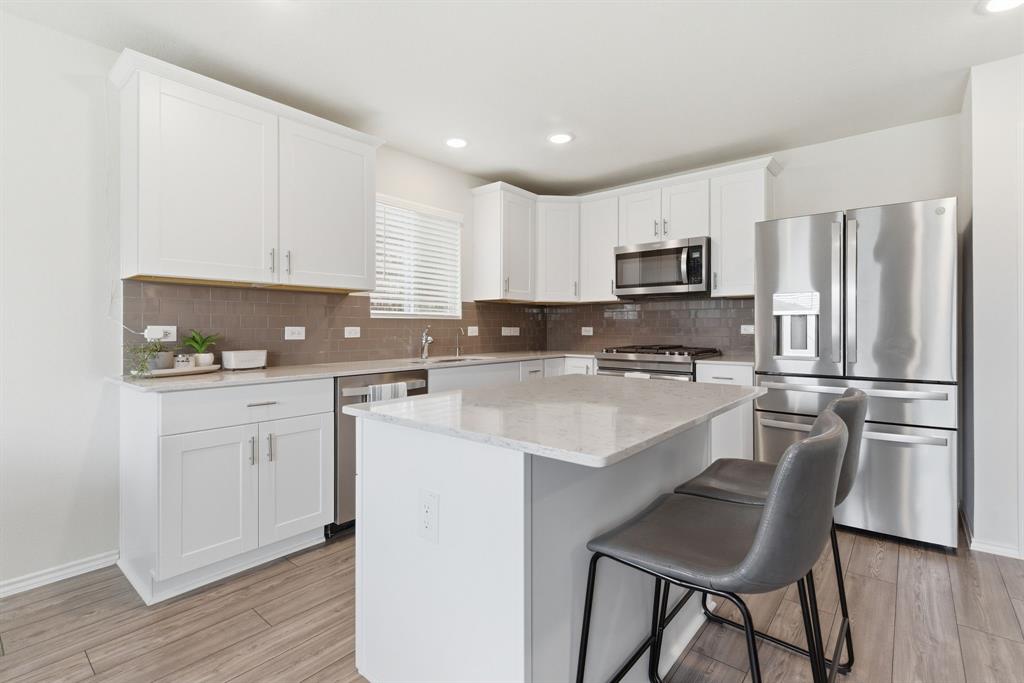 Elizabeth Crk Alpha Ranch - Residential