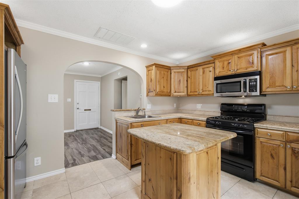 Mays Clyde W Add - Residential