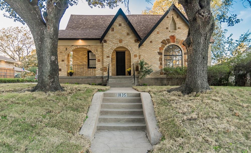 CEDAR CREST - Residential